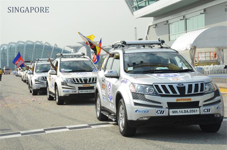 The second edition of the ASEAN Car Rally rolls out for a journey that will take them through eight countries over 7000 km